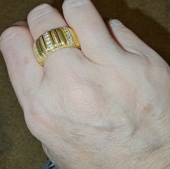 Gold ring - Picture 4 of 4